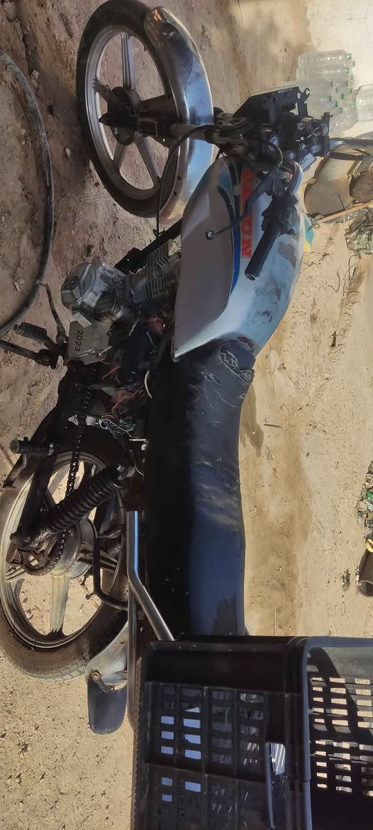دايون عضم كلك  للبيع نضيفه شوفت عينك كهربائيات شغاله عوزها ترتيب  سعرها اتصال *********** مكاني نجف النجف, العراق
