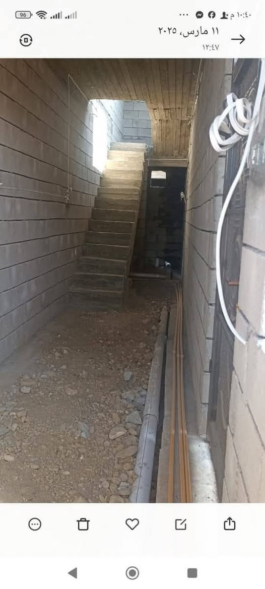 🏡 إعلان عقاري مميز | للبيع هيكل مساحة 100 متر 
​📌 التفاصيل:
​المساحة: 100 متر .
​التقسيم الداخلي: غرفة نوم + استقبال + هول + مطبخ + خدمات صحية.
​البنية التحتية: المجاري للمرحلة الأولى كاملة بالكامل.
​الموقع: الموصل  - الملايين الثانية مجمع عمر الطويل .
​💰 السعر: 39 مليون دينار عراقي (وبيه مجال للطيبين).
​📱 للتواصل والاستفسار:
يرجى الاتصال على الرقم ***********  أو المراسلة عبر الواتساب.
