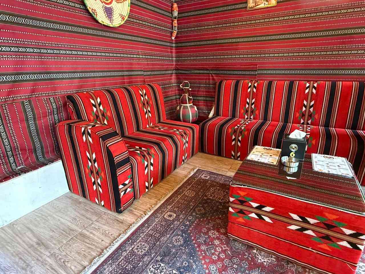 الاناقه بلتصميم واختيار الالون 
تم تجيهز(( مطعم وكافيه لالة))☕🍩🍩
مصاطب استراحه🪭🪭
الكائن في شارع الرشيد 🏦🫶
ضمان العمل من كل الجوانب.. 
الاسعار حسب اختيار الموديلات.. 
لأستفسار مراسله الصفحه او الاتصال. ب. ***********
