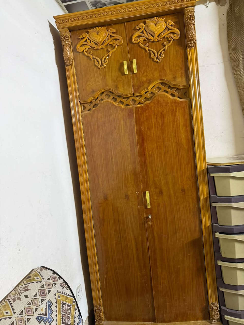 غرفة نوم • للبيع