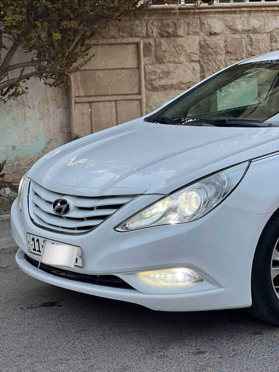السلام عليكم 
سوناتا 2013 خليجي 
رقم بغداد بسمي 
مكفوله من صبغ وتبديل عدا بارد كلش بسيط 
مكينه 2400 دوش بلاديه 
ماشيه 140 الف حقيقي دك جرس 
تحكم ستيرن 
شفتات 
حساس خلفي 
كامره 
شاشه 
تبريد قطعتين 
اشاير بلمري مري شفط 
كشن كهرباء 
زنون عالي ناصي 
تخم تاير قبل سبوع شديته 
اسياره جديده جدا وستخدام شخصي من زيرو 
السعر 135 وبيه مجال 
الاستفسار (***********)
