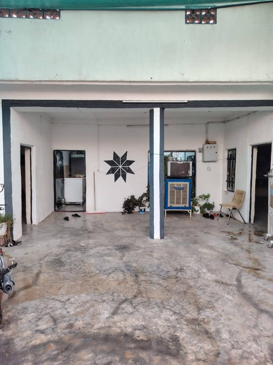بيت طابو صرف للبيع شرط التحويل 
مساحته 150 م مربع 12 *  12.5
غرفتين واستقبال ومطبخ
بناء قديم
المنطقة حي الطين قرب مدرسة شمس العراق
السعر 52 مليون وبيها مجال

***********
***********
