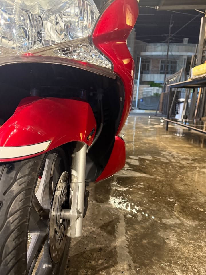 PCX • جيل الاول • بدون اوراق