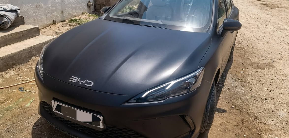 السلام عليكم
سيارة BYD Seal 05-موديل 2025، السيارة مغلفة بالكامل بطبقة حماية ppf، سيارة مكفولة من كلشي(اخت الزيرو) ،تبريد ثلج+شاشة سمارت+كامرات (امامي وخلفي)+بصمة. 
 تعتبر سيارة اقتصادية اقتصادية جدا. 
ماشية 10000 كيلو. 
للاستفسار عن السعر علق او اتصل على الرقم: 
***********
