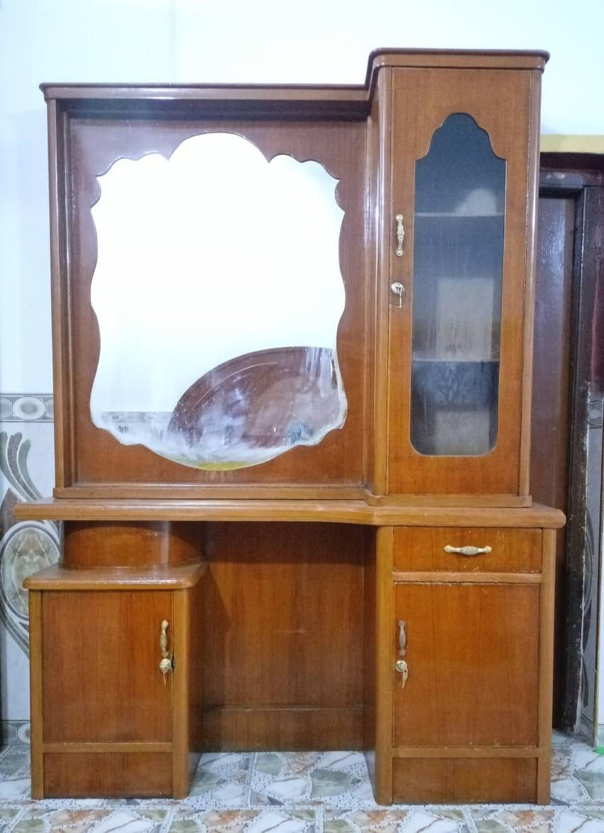‏
‏‪***********‬‏ سعر 435 بيه مجال مكان نجف
غرفه صاج عراقي طابقين 6 باب شرط تزكام درجه والى خشب ثقيل شرط نضافه مسكميهه مليونين ونص

