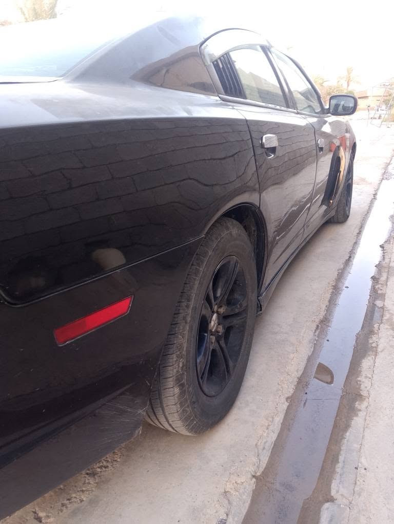 للبيع جارجر موديل 2011
رقم بغداد محرك 6. 3600
المواصفات معروفة
بصمة تشغيل صندوق ابواب 
تشغيل عن بعد
دوشمة بيجي
كير ومكينة خير من الله 
تبريد قطعتين 
دمام صوت
بيهة قطع صبغ اثر جراد  ابيع حزام بدون قمارة  
تحتاج بوليش وشغلات بسيطة 
السعر 105
مكان السيارة خان بني سعد 
*********** الفارس, صلاح الدين
