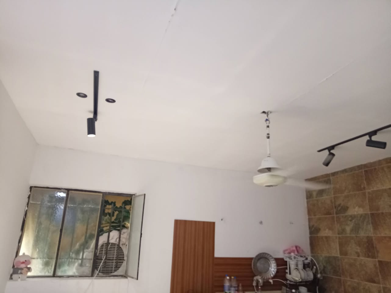 بيت للبيع او مراوس بالزنابره نزلت سيد صباح مساحة الدار ٢٣٠ متر بناء حديث العام بنائه يتكون من غرفه ٦في ٤ وصاله مفتوحه عالمطبخ مثل ما مبين بالفديو حار بارد وحديقه جبيرة ومطبخ خارجي وصحيات صب البيت عكاده والسطح مصبوب السعر مناسب للاستفسار الاتصال على
*********** او مراسلة الحساب
بيت للبيع او مراوس بالزنابره نزلت سيد صباح مساحة الدار ٢٣٠ متر بناء حديث العام بنائه يتكون من غرفه ٦في ٤ وصاله مفتوحه عالمطبخ مثل ما مبين بالفديو حار بارد وحديقه جبيرة ومطبخ خارجي وصحيات صب البيت عكاده والسطح مصبوب السعر مناسب للاستفسار الاتصال على
