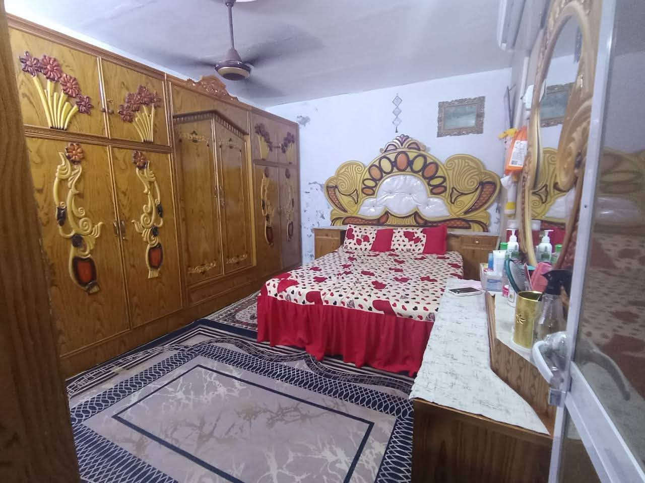🏠 بيت للبيع – مستعجل 🏠
السلام عليكم ورحمة الله وبركاته

📍 الموقع: مدينة الصدر – شارع الفلاح – قطاع 30
📌 الموقع المميز: أول بيت بالفرع وعلى شارع الفلاح مباشرة

🏡 تفاصيل الدار:
• المساحة: 144 م²
• طابقين
• الطابق الأول: استقبال + هول+غرفة+حولي + مطبخ + صحيات
• الطابق الثاني: 3 غرف
• موقع مميز وسهل الوصول

💰 السعر: عند الاتصال أو المراسلة

📞 للاستفسار والتفاصيل:
***********

🔴 البيع مستعجل
