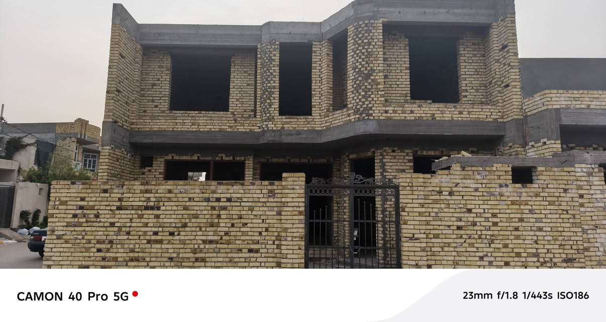 بيت للبيع
هيكل طابقين ركن المساحة 222 في الراشدية
***********
