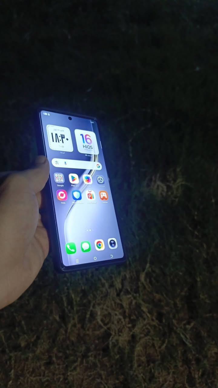 السلام عليكم تيكنو كامون 40 ذاكرة 256 رام 8+8 مستخدم شهر كامل ملحقات ***********
