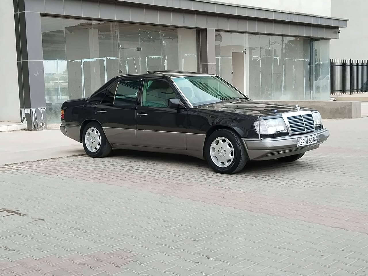 مارسيدس 300 • ١٩٩٠ • رقم اربيل
