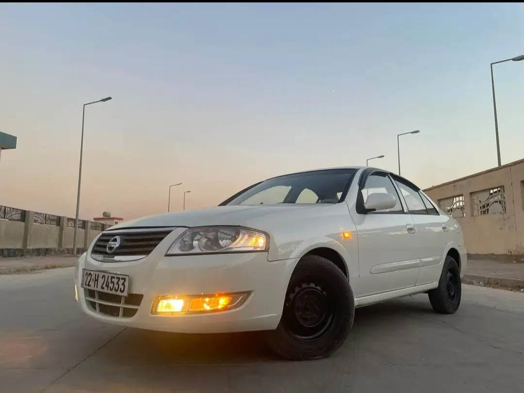 لنيسان سني  موديل ٢٠١٠ 
محرك ابيض  كير اوتماتيك
لون صدفي
داخل لونين 
تبريد +تدفئه
رقم سنويه جديد 
دفتر بانزين
طخم تايرات +باتري جديد 
الضرر
بونيد صبغ بدون دواخل
السيارة مال جناي
السعر 97بيها مجال 
للاتصال ***********
