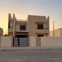 مدينة الخير • ٢٠٠م • زيرو
