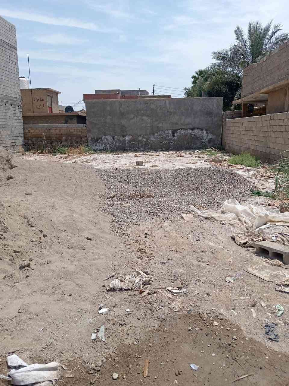 سلام عليكم قطعه ارض 100 متر للبيع في تقاط الساده نهر الشيخ طابو ملك صرف كافة الخدمات السعر ٢٣  وبيها مجال رقم اثير *********** رقمي الاسيا ***********

نص مكتوب في الصور:
- قطعة أرض للبيع