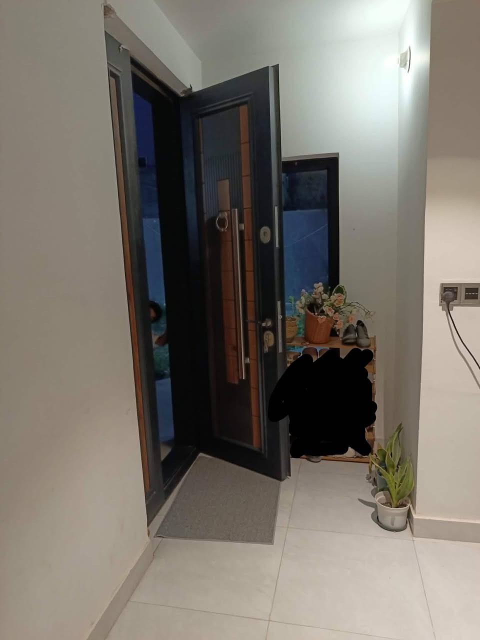 🏠 للبيع دار سكني – موقع مميز جداً

دار للبيع في حي الغدير – مقابل المعهد الفني، موقع ممتاز قريب من سايدين الإسكان
مع كافه الخدمات 

📐 المساحة: 216 م²
📍 الموقع: حي الغدير، مقابل المعهد الفني
📜 الطابو: ملك صرف
💰 السعر: 150 مليون دينار
🤝 يوجد مجال للتفاوض 

الدار مناسب للسكن ، والموقع من المواقع المميزة.

📞 للاستفسار والتواصل: [*********** ]
