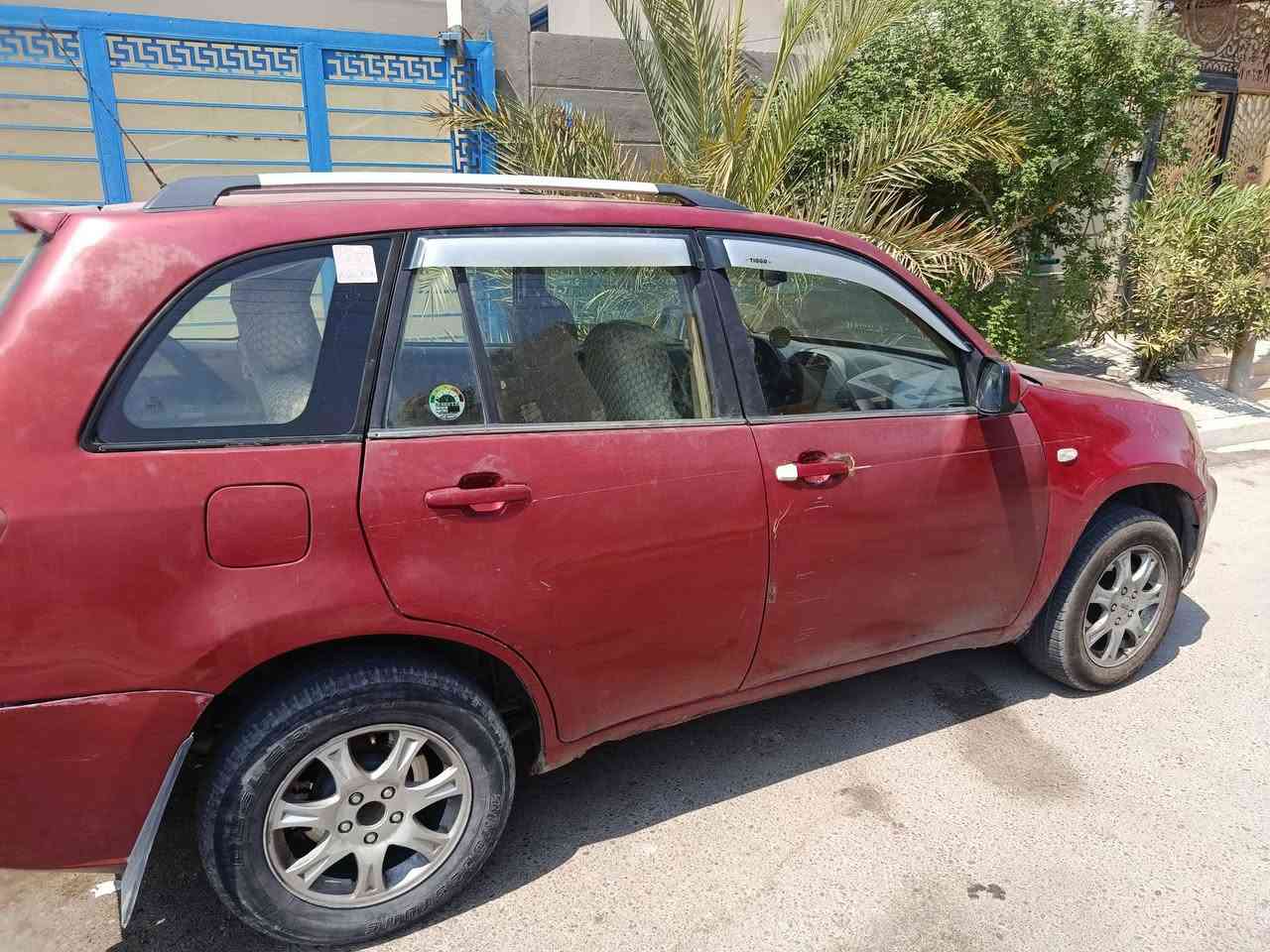 السلام عليكم 

تيكو ١٣سنوية منتهية باسمي 
تبريد ثلج 
محرك خير من الله 
كير محتاج عينة كلج نص عمر
تايرات امامي جديد ٢٠٢٦
سبير موجود
نوزلات بلكات جدد ادامة كاملة فيتبم جديد 
شاشة جديدة بلوتوث 
حدادة جيدة 

بيها رجفة كظة خفيفة بداية التشغيل تروح بلمشي بسبب الكلج نص عمر 
مشط ستيرن شغال بس يسرب دهن يحتاج تبديل 
بيها خياسات واضحة بلصور

ابيع كوم حديد 
السعر المطلوب ٣٣ ورقة وبيها مجال قليل 
العنوان/البصرة-دور الشرطة

*********** البصرة, العراق
