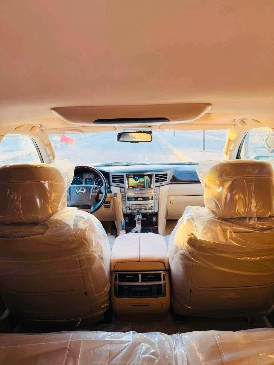 بدون مراوس ابيع نقد فقط 
لكزز LX570 S سبورت خليجي
رقم اربيل سنويه بسمي شخصياً هزه جديده 
مديل8 السياره بريم مفوله مواصفات 
خزن كشنات رادارات حساسات امامي خلفي كامرات360 كشنات 3صفوف كهرباء فتحةسقف
جكات هايروليك حداديه جديده 100‎%‎
 تخم تاير وويل جديد تبريد ثلج 
دهن كله من شركه موتل (عنواني نجف)
بيها قطعه صبغ وPDR بسيط
سعر 260 وبيها مجال للشراي 
مااقطع سعر بالتلفون تعال شوفها وتشلع عيوني
للاستفسار ***********
