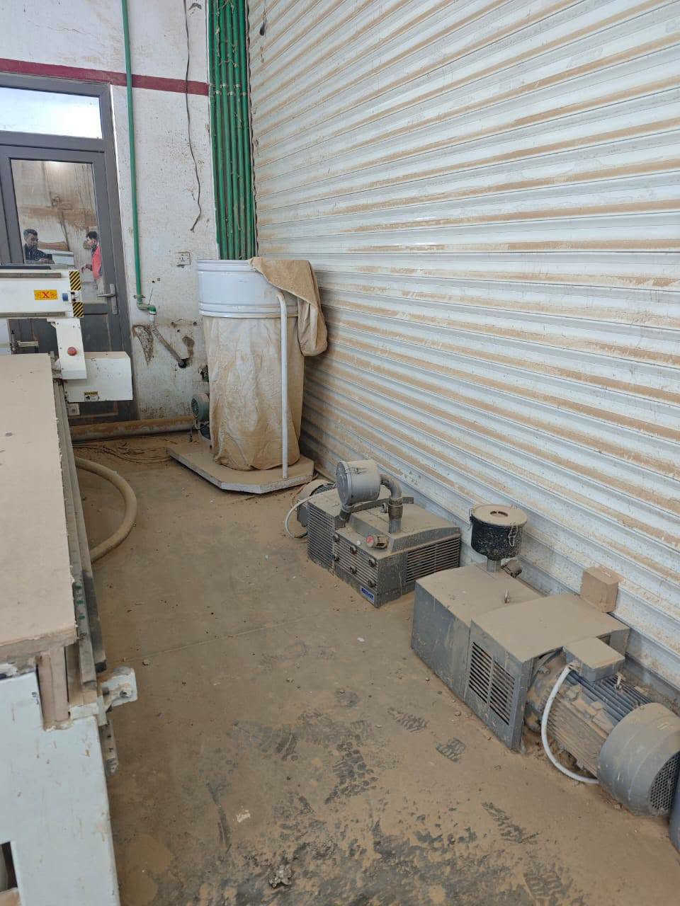 مکینە Cnc للبیع 
اتصل واتساب صاحب کل معلومات و سعر 
***********
