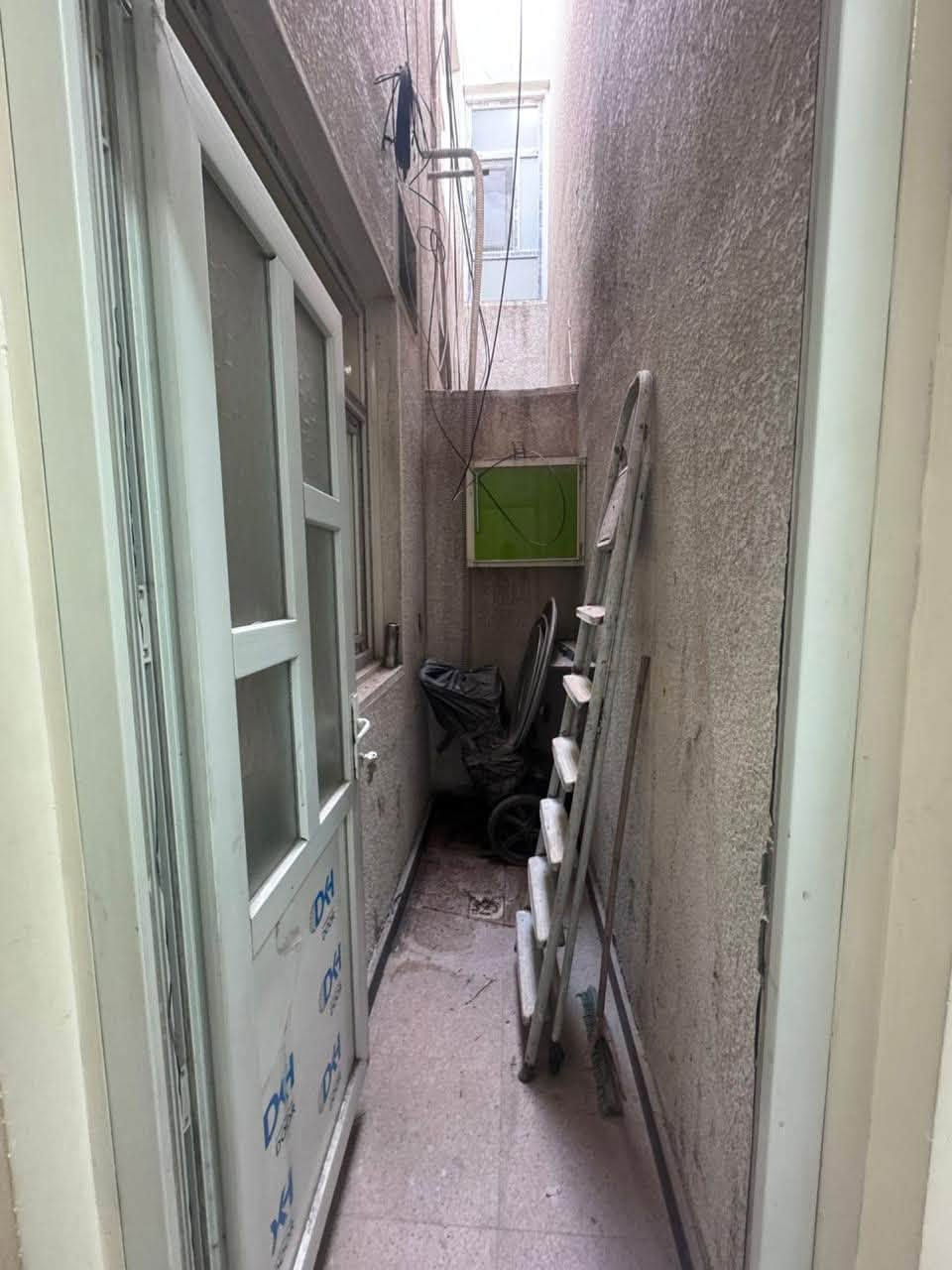 #بيت#للبيع#في#السيديه 🏢
#شركة#قمر#للوساطه#العقاريه 🌝
📍 الموقع: السيدية – شارع جامعة الشعب
100متر
واجهه٤///نزال٢٥
🔹 تتكون من 4 غرف نوم
🔹 مطبخ عدد ٢
🔹 مناور ٢
🔹صاله
🔹خدمات طابقين
🔹سطحين
💼 فرصة ممتازة للاستثمار او السكن
📞 للاستفسار أكثر والتفاصيل، يرجى الاتصال على الأرقام التاليه:-
***********
متوفر واتساب ايضاً
او زورونا في موقع الشركه :-
📍📍📍شارع الامن مدخل المشاتل 
#شركة#قمر#للوساطه#العقاريه
