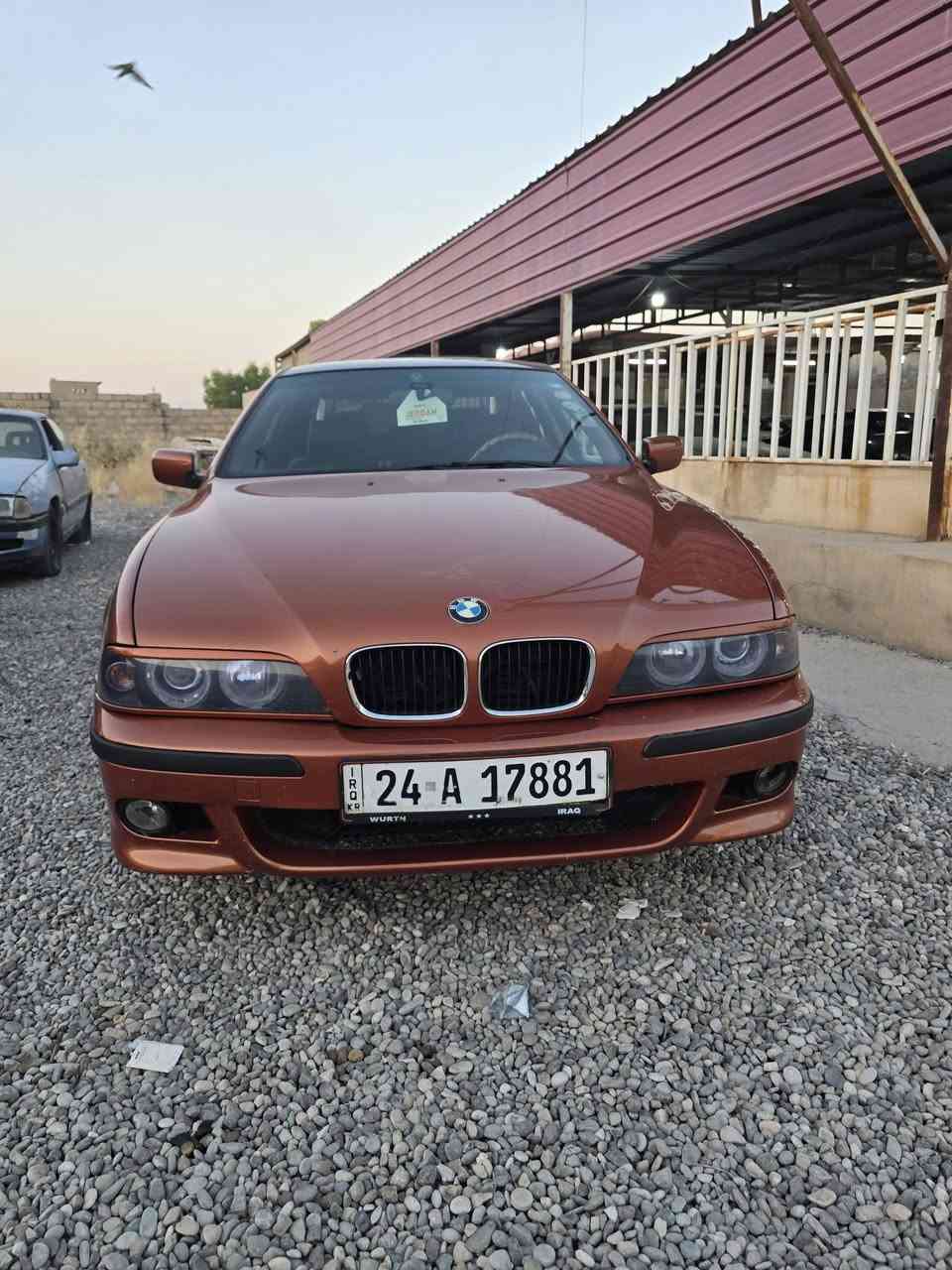 (ثلج ❄️ )  سياره مابيها اي نقص
سعرها 73 مكان سياره موصل برطله 
*********** واتساب
***********
سلام عليكم بيم للبيع  528 كير اوتماتيك موديل 1996 صبغ عام جماعيه على حديد و تغير لون رقم دهوك(بسمي) الى 30 طخم أمامي وخلفي وتاير كلها جديد تبريد شغال
