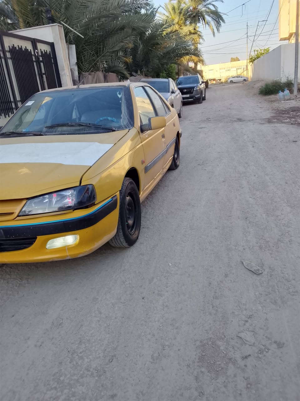 بيجو بأرص موديل 15السياره كير ومكينه مكفولات التبريد نقص بس غاز الساره عليه هيه وغرمات خمسميه ينزلن من سعر السياره السعر 33الرقم ***********
