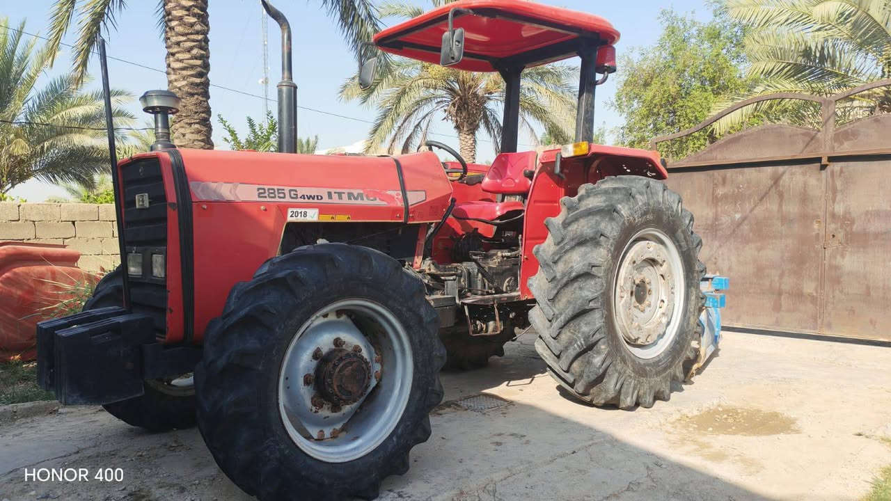 مكينة فوركسن إيراني  دبل موديل ١٨ حجم ٢٨٥ محركها نظيف المكان بغداد المدائن***********
