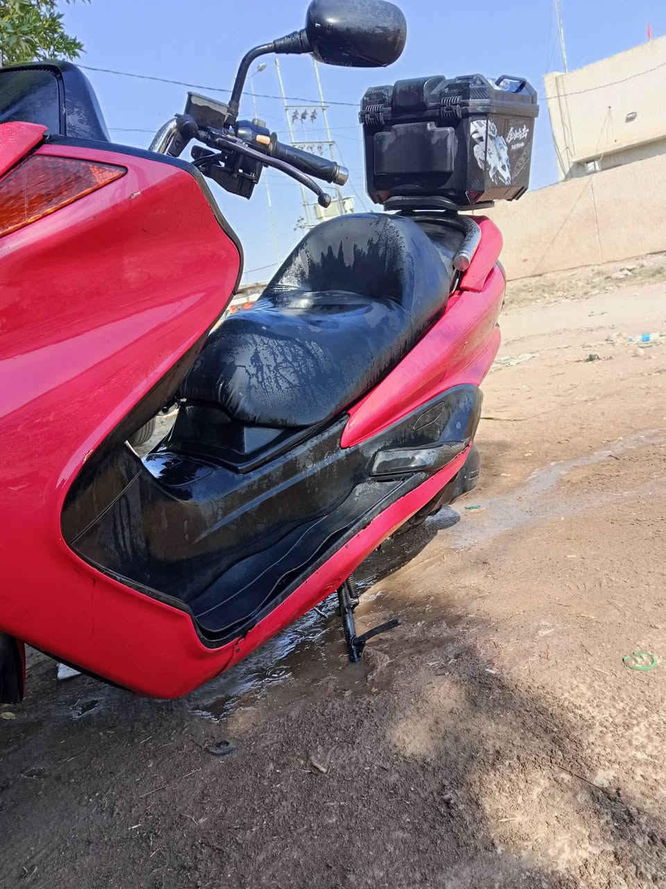 سلام عليكم درجة فورزة جاهزة الدراجة بس محركهة مجفت كهربيات كلهة شغالى السعر 800وبيهة مجال ***********
