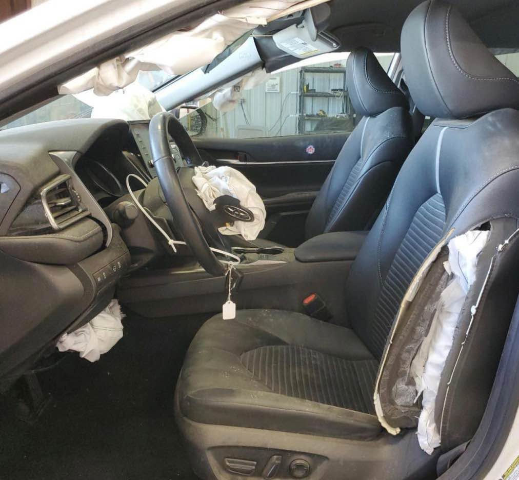toyota camry 2024 SE 
ڕەقەم کاتی پێش کەپس ڕەسمی دەعمەکەو سۆنەرکەیم داناوە سێعری ١٨٣ گەڵاو مەجالێکی برایانە دەعامی بۆ دەعامی بە شەرت... سلێمانی ***********-***********
viber whatsapp السليمانية, العراق

نص مكتوب في الصور:
- 49027955X