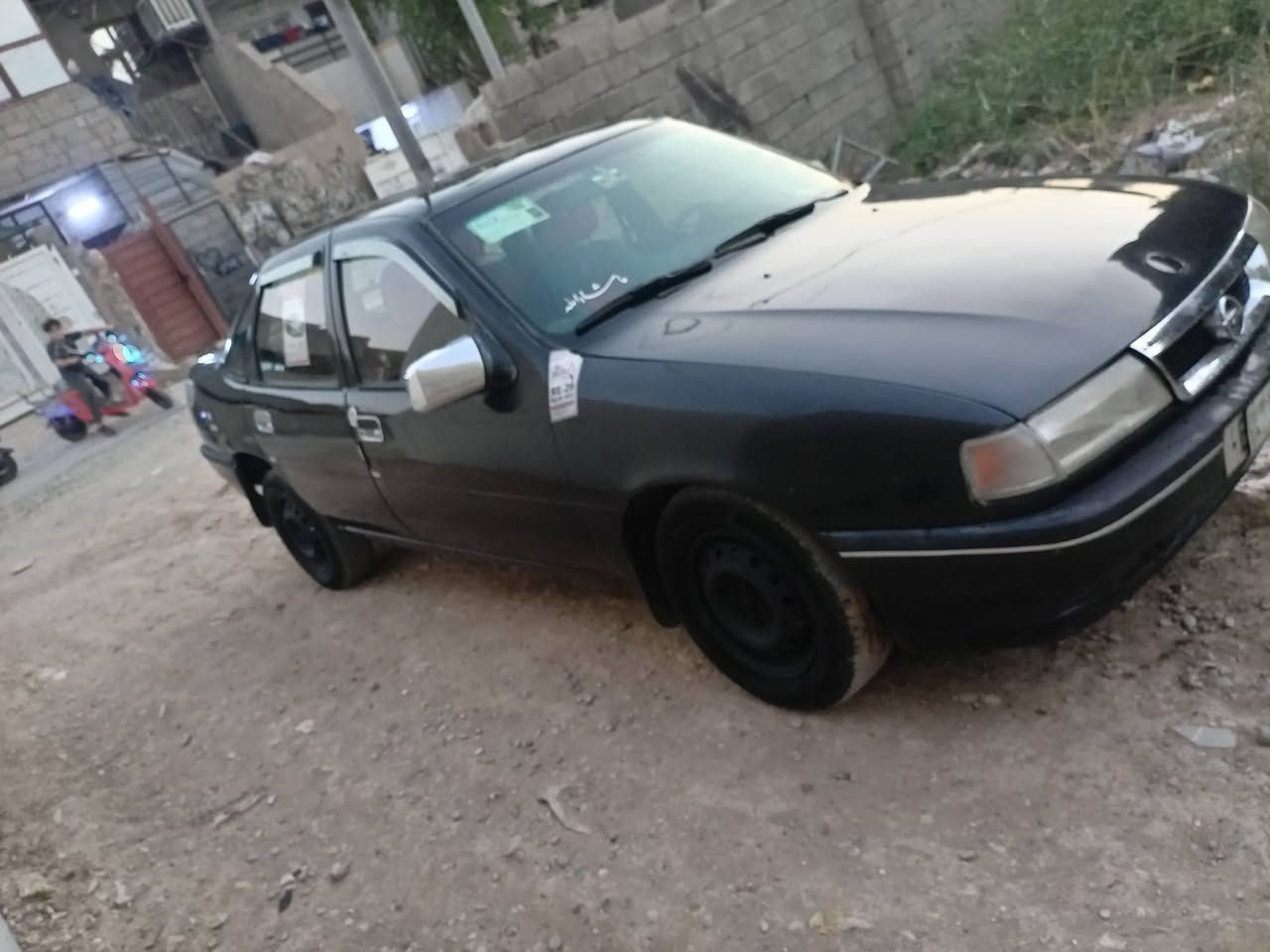 اوبل فيكترا للبيع موديل 1992 سنويه بسمي مشروع وطني لحد 2031 محرك 16 كير محرك شرط لا صرف لا بخار استيرن باور سقف سلايت كاهربائياته شغال رقم دولي تستلم شرط الوكاله و التحويل ملاحظة السياره بدون ضربه و بدون خياس مكان السياره كركوك السعر 35 للاستفسار ***********
