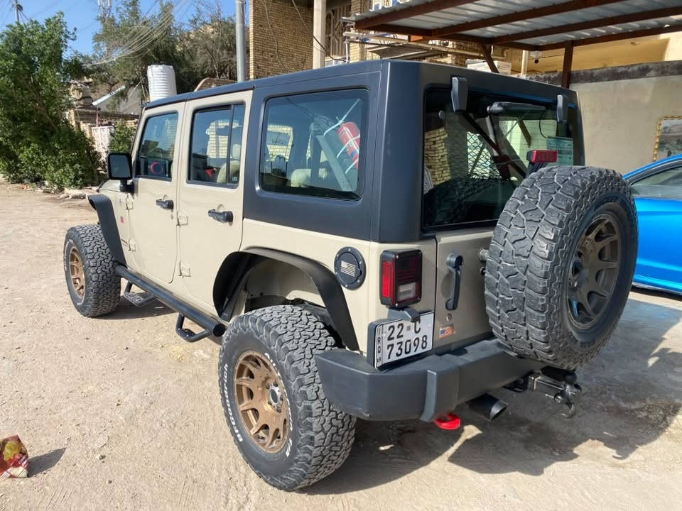 🔥 جيب رانكلر 2018 للبيع – 🔥
🚙 موديل: 2018

🇺🇸 وارد أمريكي

⚙️ محرك 6 سلندر

📍 الممشى: 79 ألف فقط

✅ السيارة نظيفة جداً واستعمالها ممتاز.

✅ ضربة خفيفة بالجاملغ فقط، بدون أي تبديل..

✅ لا تحتاج أي مصروف.

سعر 190$

📞 للاستفسار اتصال أو مراسلة واتساب:

***********
