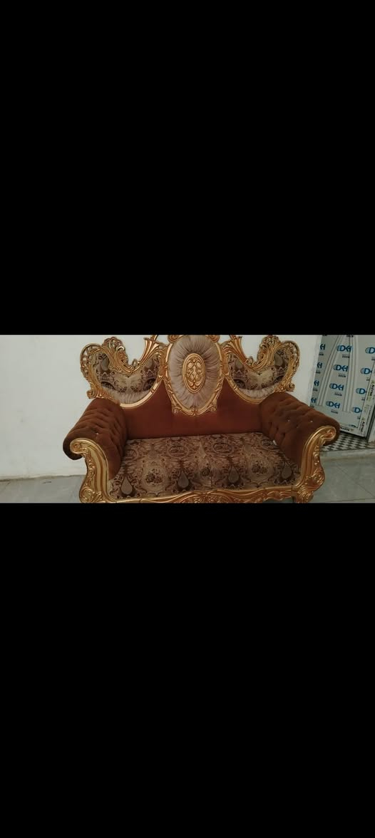 غراض بيت للبيع مناسبات محتاج واريد ابيعهن والله *********** واتساب
