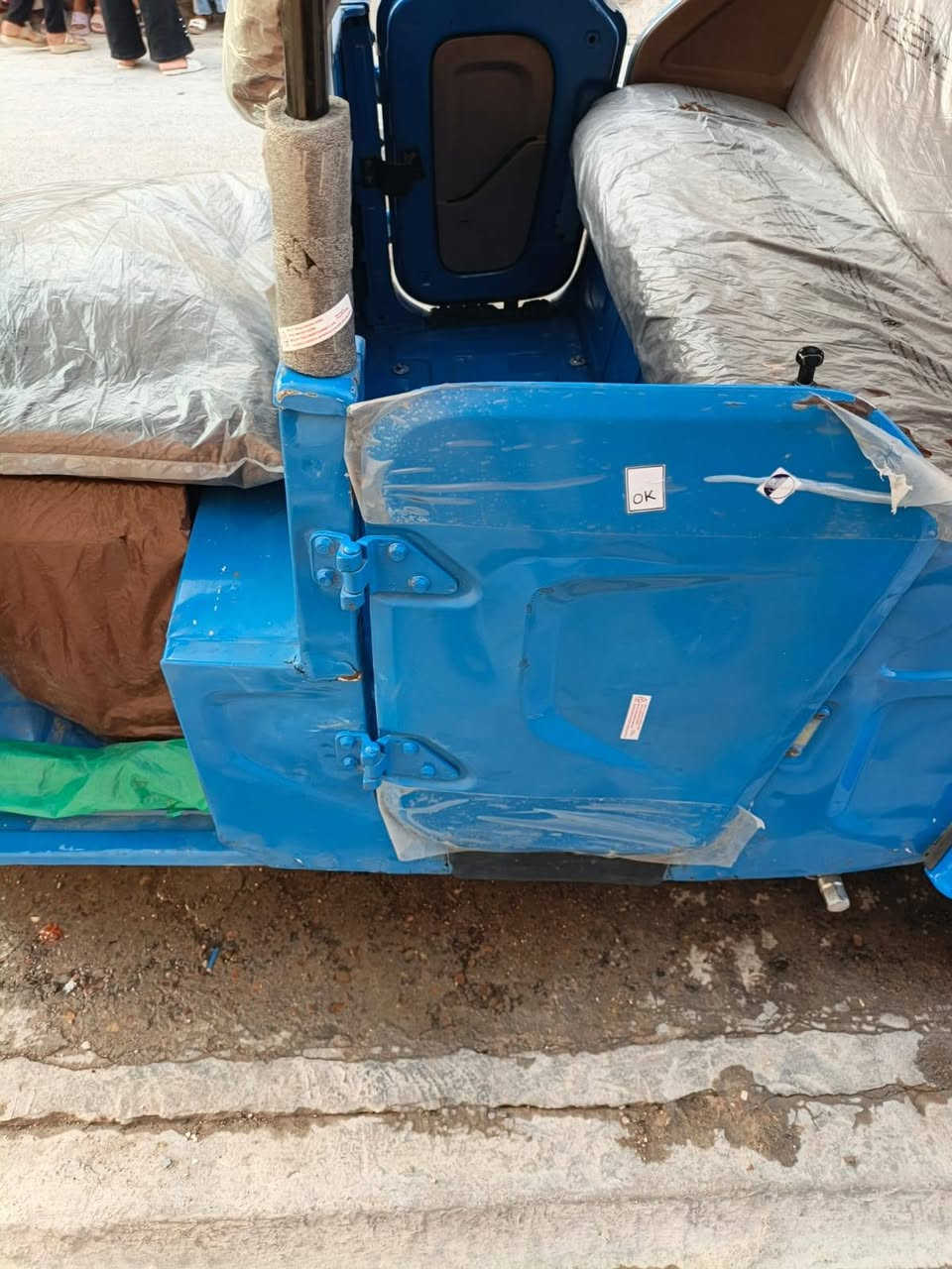 سلام عليكم تكتك للبيع رقم وسنويه رقم نكيلزي رقم كربلاء
تكتك حلوه ونضيفه بيهه ضربه بل صفحه ومعمره  دوس معمره تكتك جاهزه 
لايت زنون هورت كهربائيات كلهه شغاله  مكينه اكسل مكفولات 
عوناهن بغداد المدينة سعر 7600 بيهه مجال بسيط 
***********
