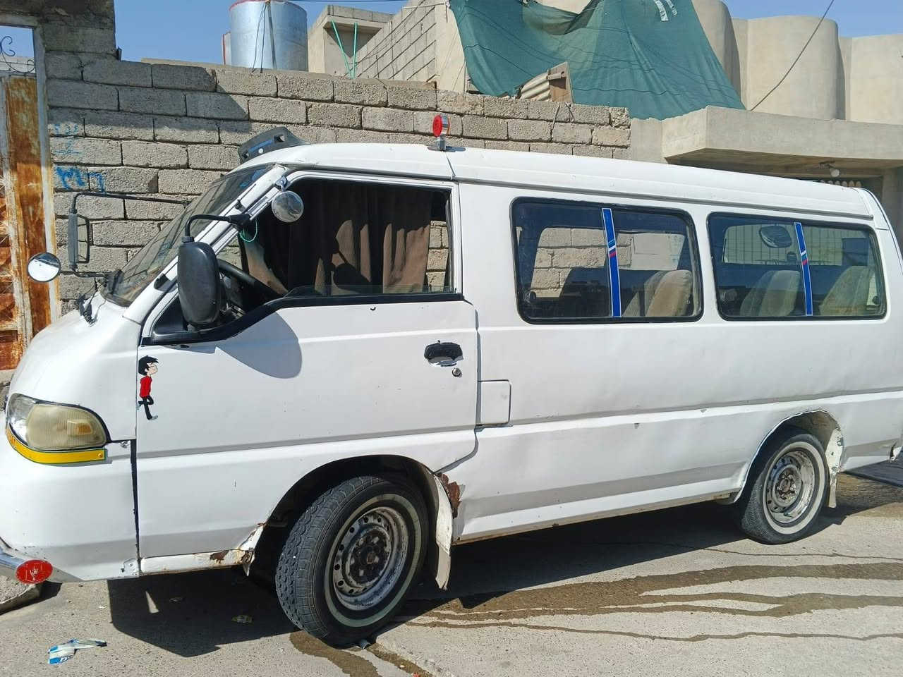 السلام عليكم للبيع  هوندايه موديل 2000 رقم دولي السماوه الشرعي بلموصل ابيع تحويل حص كاز بيه سنويه 2031 سياره جاهزه كيرمحرك شرط ،،،السعر58،، ،،،،***********
