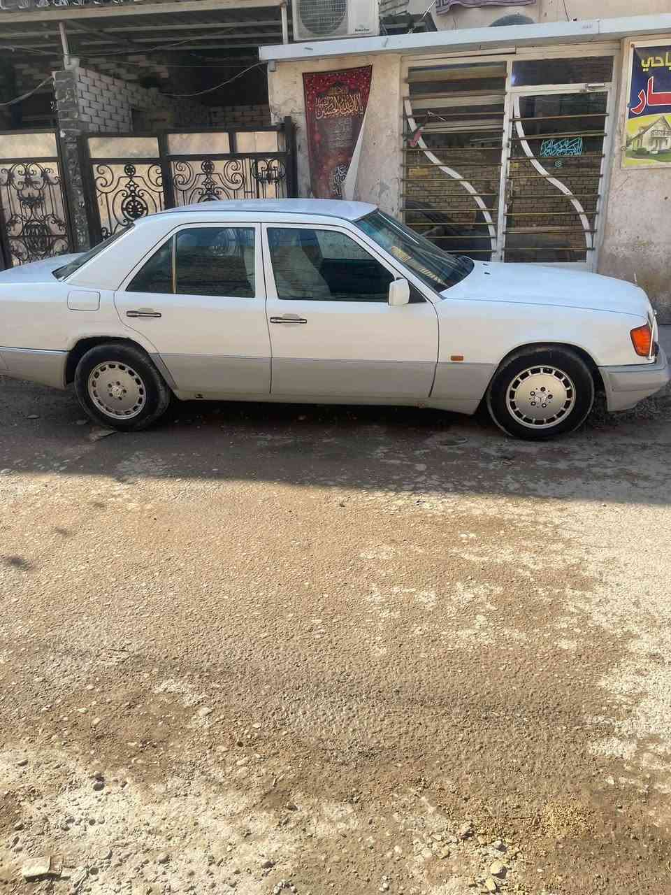 سلام عليكم دب موديل 90بسمي سنويه 31 محور 2500ديلكو محرك جديد كير تبريد شغال سيار فول كشنات جلد كهربائي شغالات فتحه 53 وبيه مجال تر هم مراوس بغداد البلديات ***********
