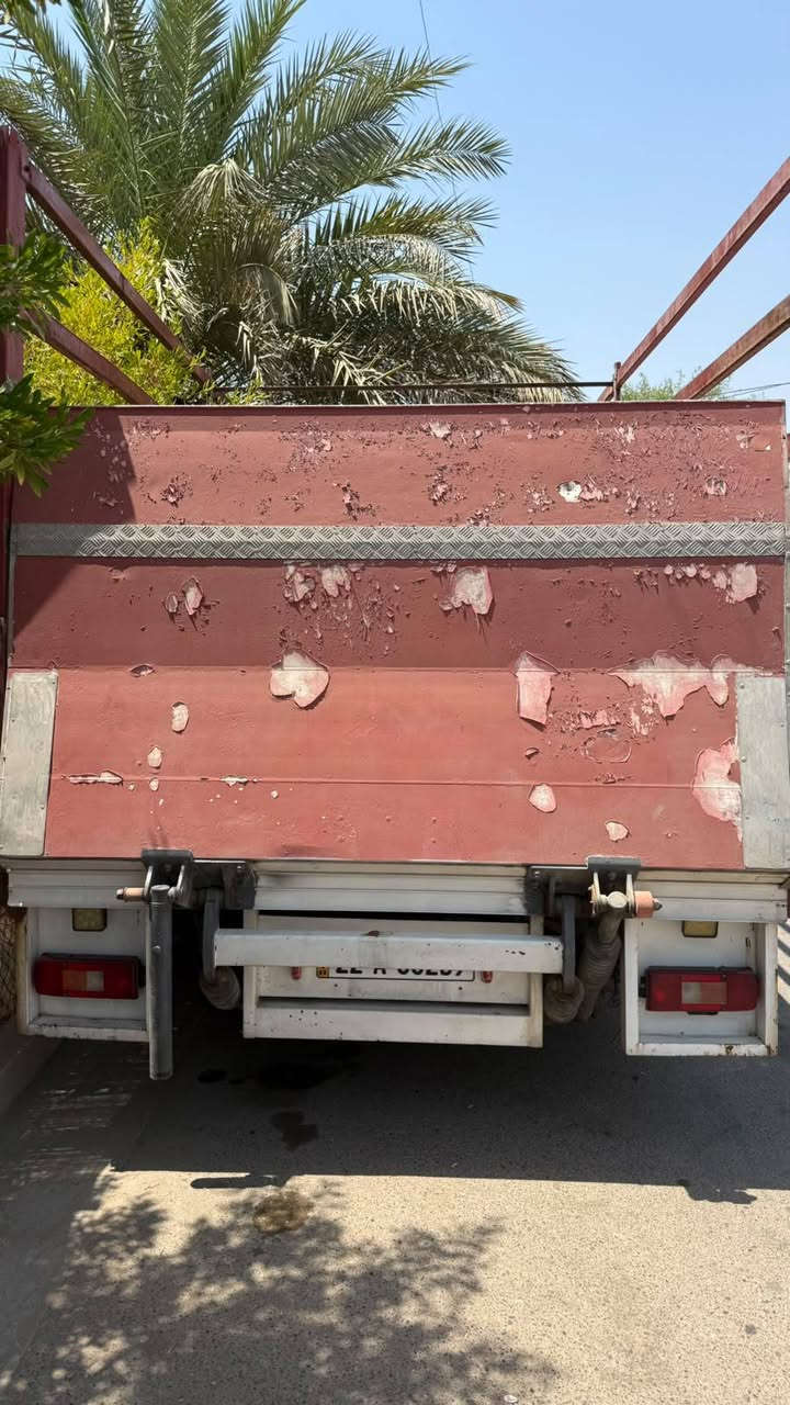 فولفو • هاف لوري • موديل ٢٠٠٤