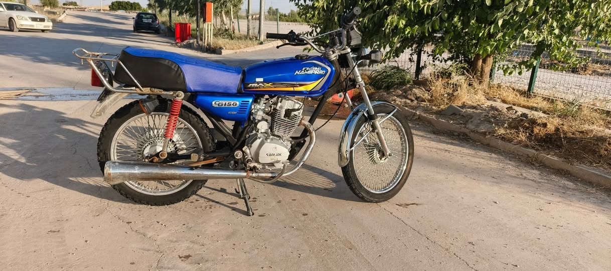 السلام علیکم 
ئەم ماتۆڕە بۆ فرۆشتن مۆدێلی 2022 مەکینەی نەکراوەتەوە
نرخی 400 هەزار و  مەعمەلە
ناونیشان - شارەزوور - زەڕایەن
***********
***********
