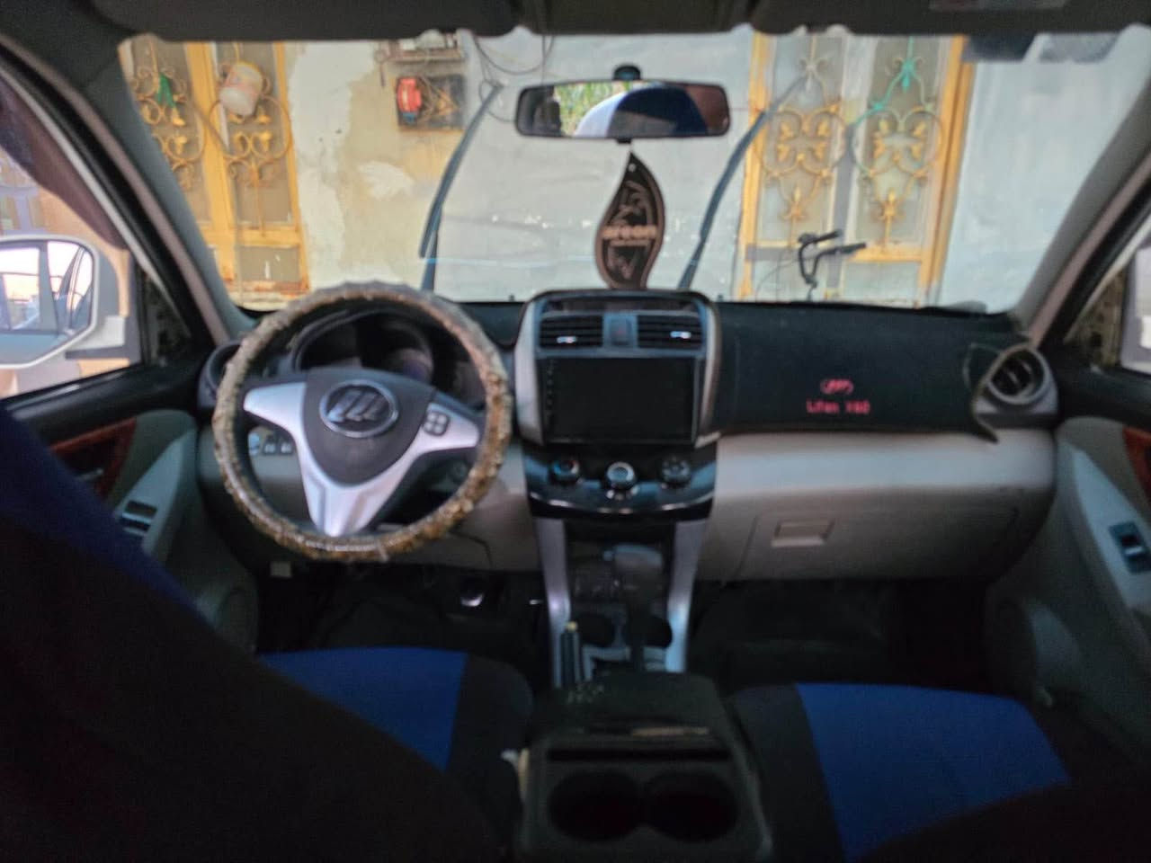 بسبب الوعود الكاذبه
ليفان x60 
2013
كير مكينه 1800vvt كورلا اوتو  
رقم  بصره. انكليزي هزه سنويه جديده
سياره جهازه  من كلشي تبريد 
  تحويل مباشر 
(بيع فقط)
 السعر 55. وبيها مجال بسيط
مكان سياره البصره 
*********** البصرة, العراق
