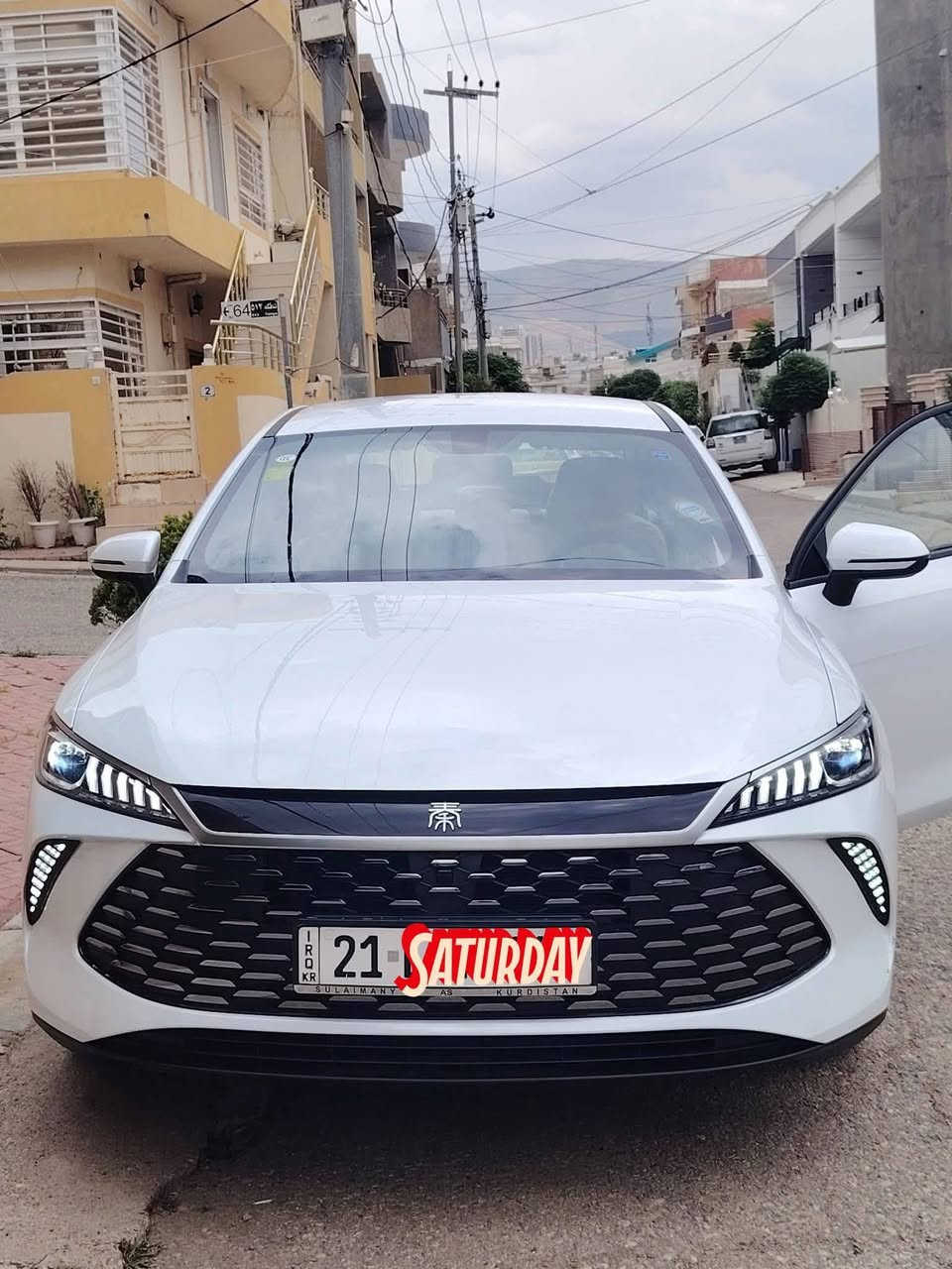سلاوى خواتان ليبيت 
BYD
quin plus 2025
كوين پله س 
ناو زه رد 
ويل عادی
گاعيم بو كڕيوه 
ته نها ٥٠٠٠كم ڕۆشتووه 
ڕەقەم سەنەوی تا 2031 نوێ
تەنها دوو پەڵەی بچوک PDR هەیە لە نوکی بۆنیت و سنوقی دواوە بێ ناوگرتن و بەشەرت
قفڵ قفڵی خوار هەموو بازاڕ 138 گەڵا 
شوێن سلێمانى 
*********** \ واتسئەپ نامە بنێرن
