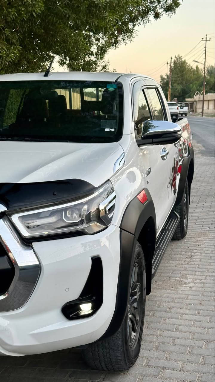 تويوتا  هايلوكس  4/4 … V..6
موديل      2022     TRD  SAS

_ساز // 6 سلندر 
_جديدة ماشية ٤٤ 
_قطعتين تبريد 
_بصمة 
_شاحن لاسلكي
_كشنات تبريد
_كامره + حساس خلفي 
السياره جديدة جدا 

مكاني بغداد سبع ابكار
*********** بغداد, العراق
