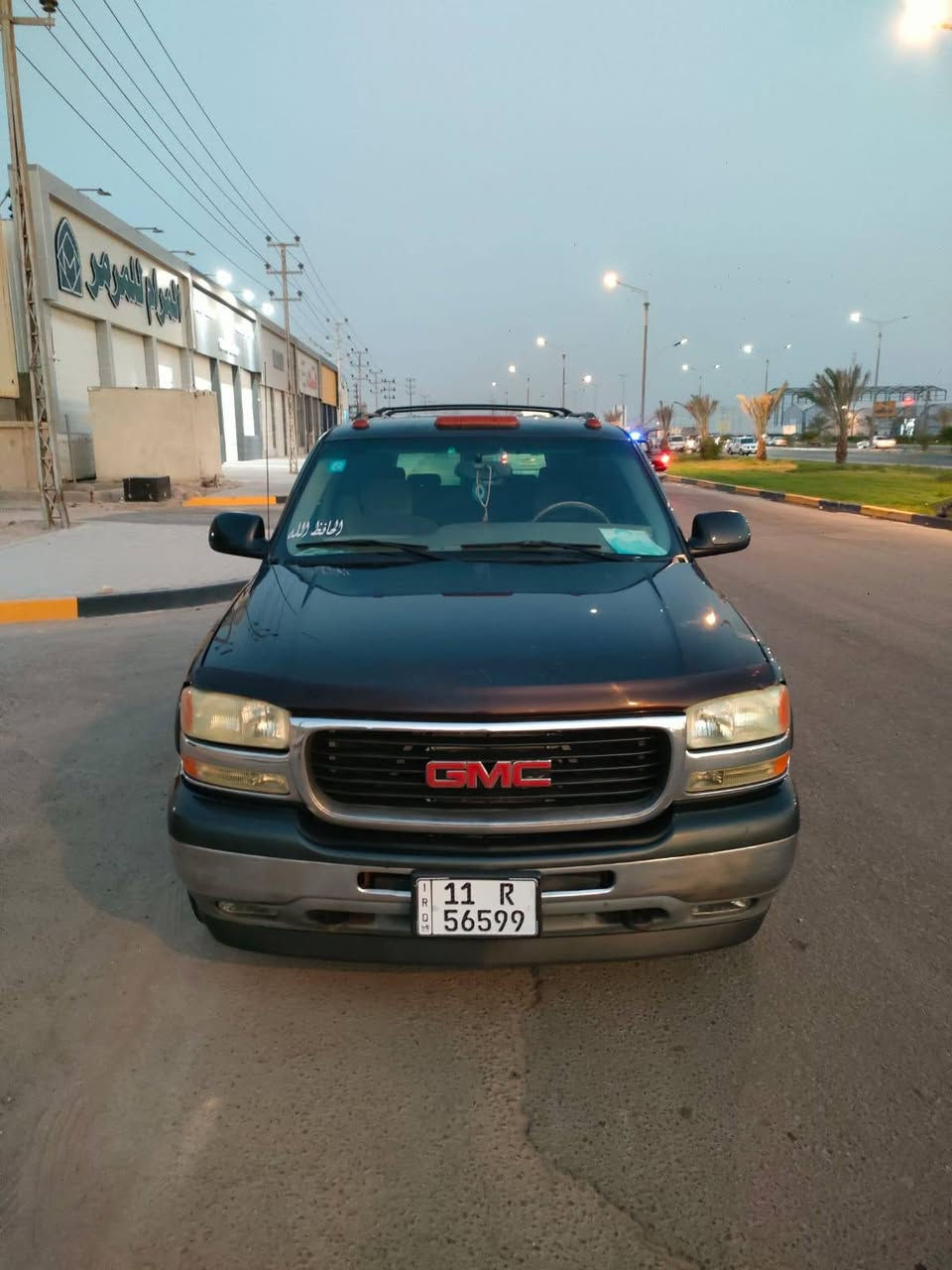 سلام عليكم الفينه GMC للبيع سياره كفاله ما عده جاملق ايمن  وربع الجاملق الخلفي هم جهت اليمين  مصبغات أثر جراد سياره جاهزه و نقل جثه  باسمي سعر 145 وبيه مجال تواصل   *********** . عنوان بصره موجوده بصناعية حمدان
