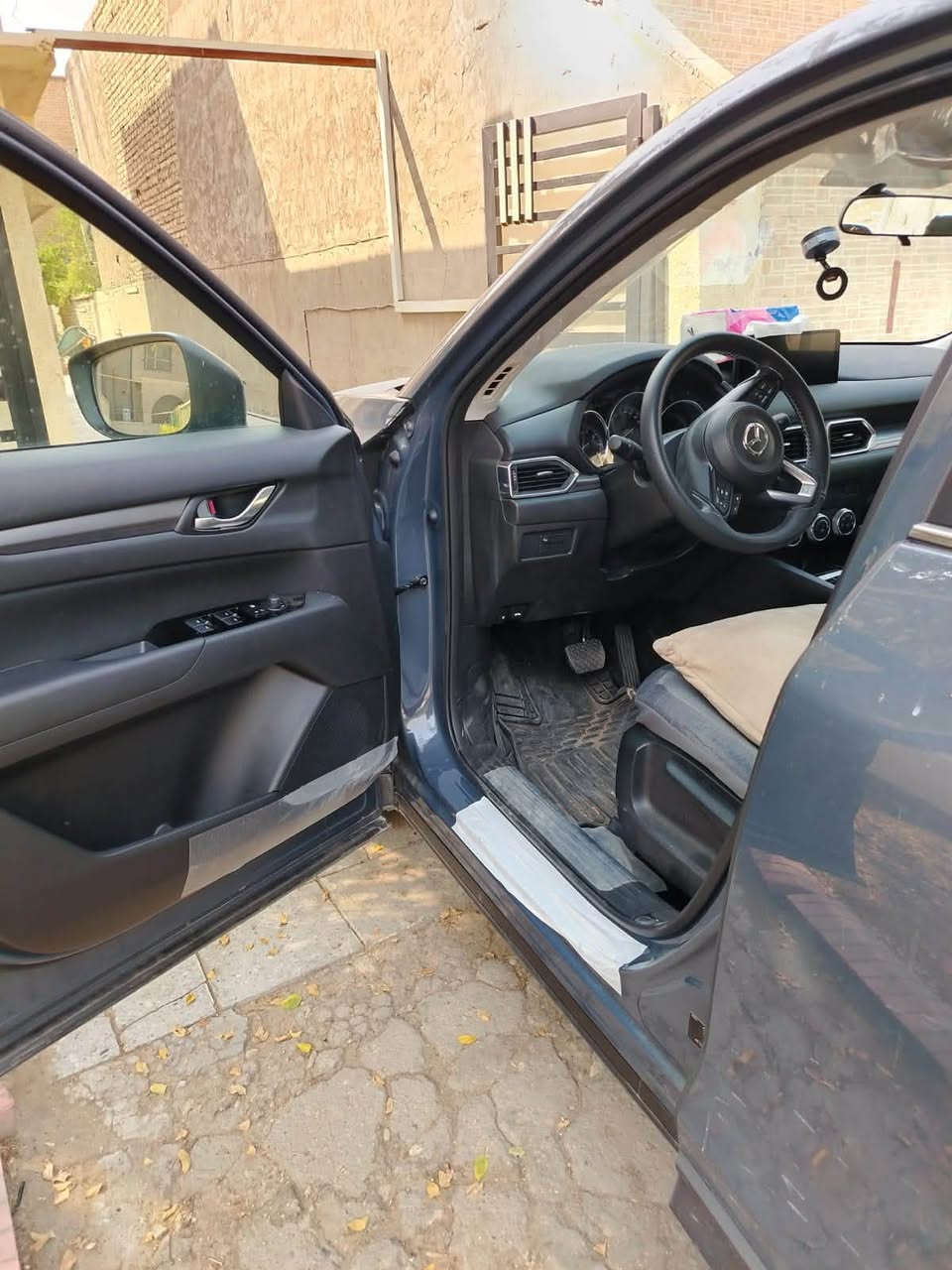 سلام عليكم
مازدا CX-5 2025 للبيع وكالة عروش لازالت تحت الضمان 
عداد المشي 1150 كيلومتر السيارة نظيفة جداً بدون اي شخط مرقم بغداد جديد وكامل من اي نقوصات
السعر : 25000$ 
للتواصل : ***********
العنوان بغداد شارع فلسطين قرب تقاطع الصخرة
