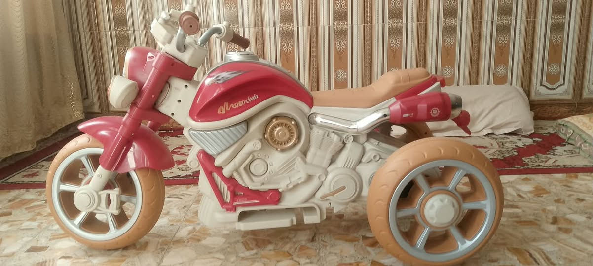 دراجة أطفال • بغداد الكرخ • فيه مجال