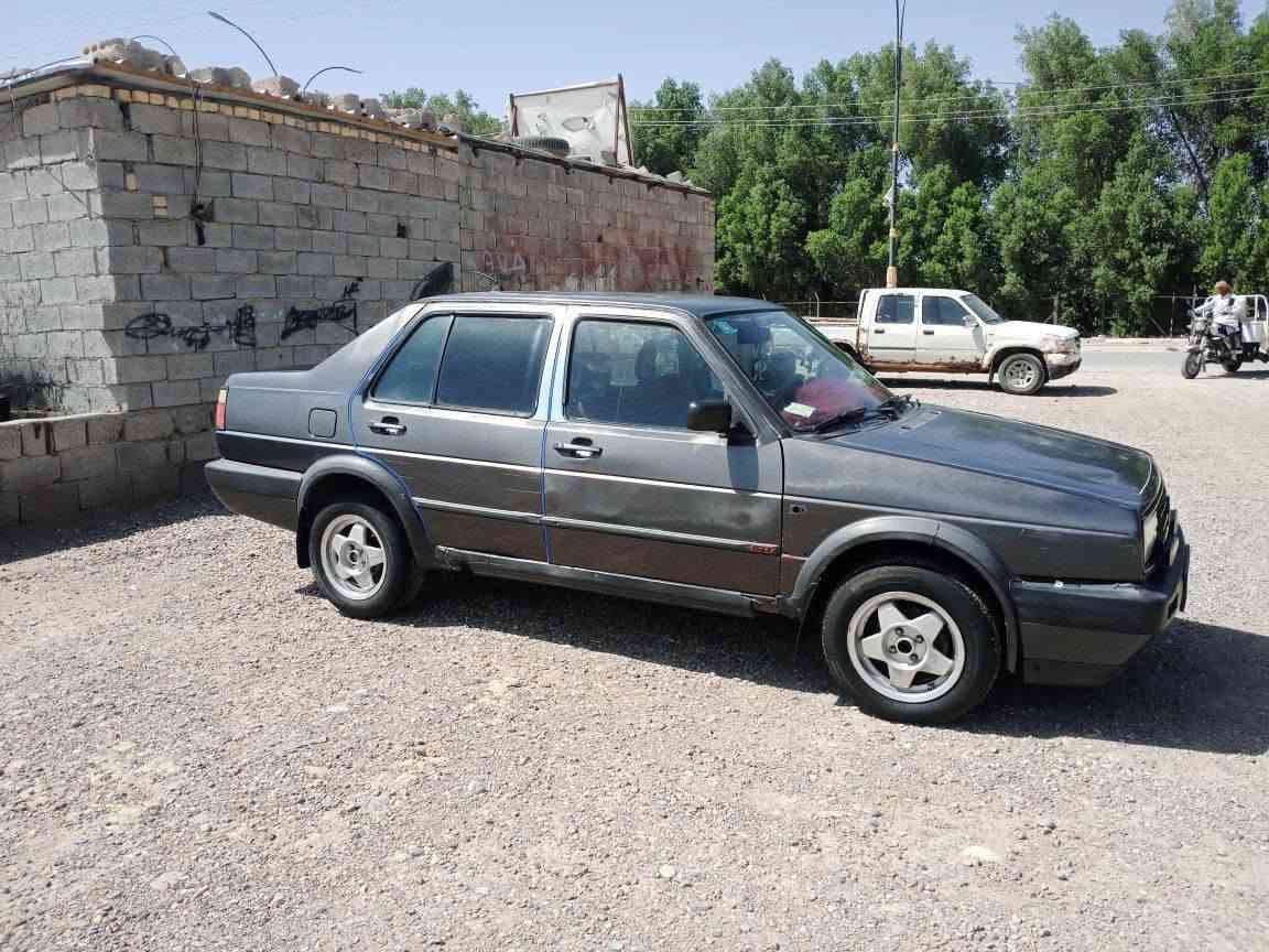 سلام عليكم سياره جيتا كولف خصوصي بسمي للبيع موديل 91 سياره جاهزه مكينه وكير وحداديه وتخم تاير كله نضيف مكاني ناصرية سعر 20وبيهه مجال لشراي يدلل ***********
