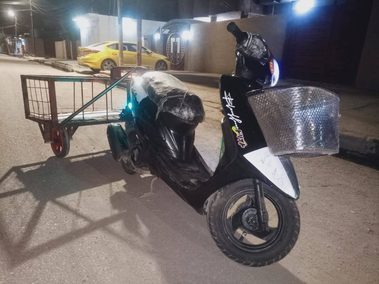 السلام عليكم ماطور اكزز للبيع السعر 250  مع العربانه 300 بي مجال التوصل خاص او الاتصال علئ الرقم *********** شرط محرك وايرمنية
