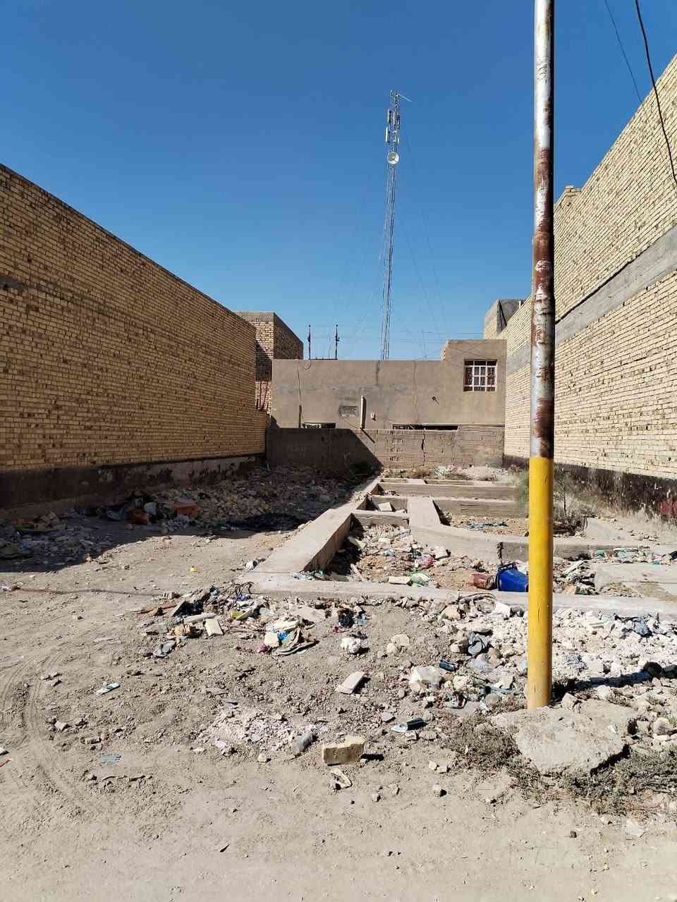 عرصة ٢٠٠ متر للبيع نصفها فيه بناء بتلو فقط
الموقع حي اور في الشارع خلف محل سامي ابو الثلاجات
شارع هادئ وجيران محترمين ومنطقة آمنة
للاستفسار والتواصل:***********
او مراسلة الصفحة
