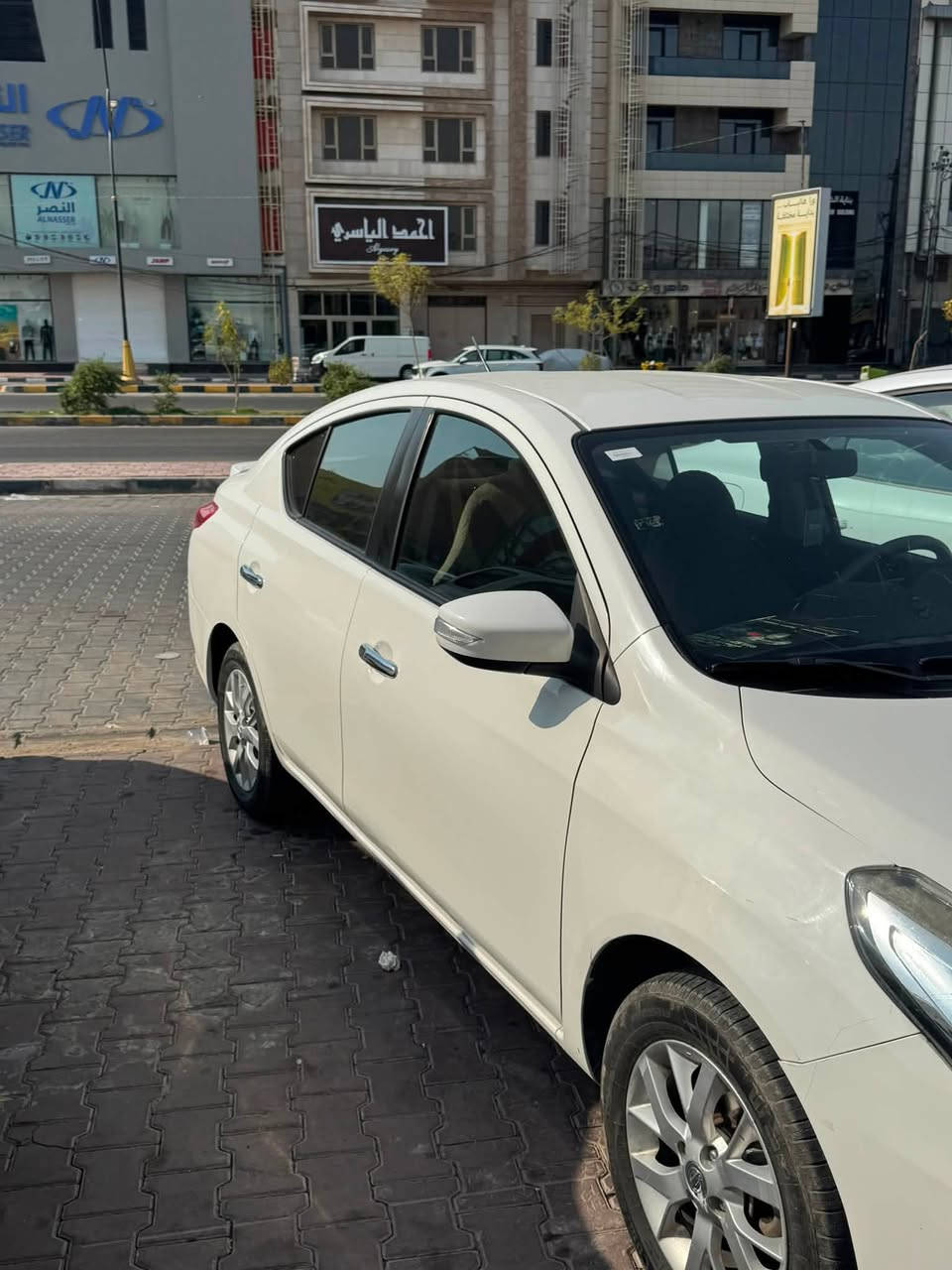 نيسان صني 23 مكفوله من الصبغ والتبديل 
مكانه النجف الاشرف  بيه باردات خفيفه السعر 108$
***********
