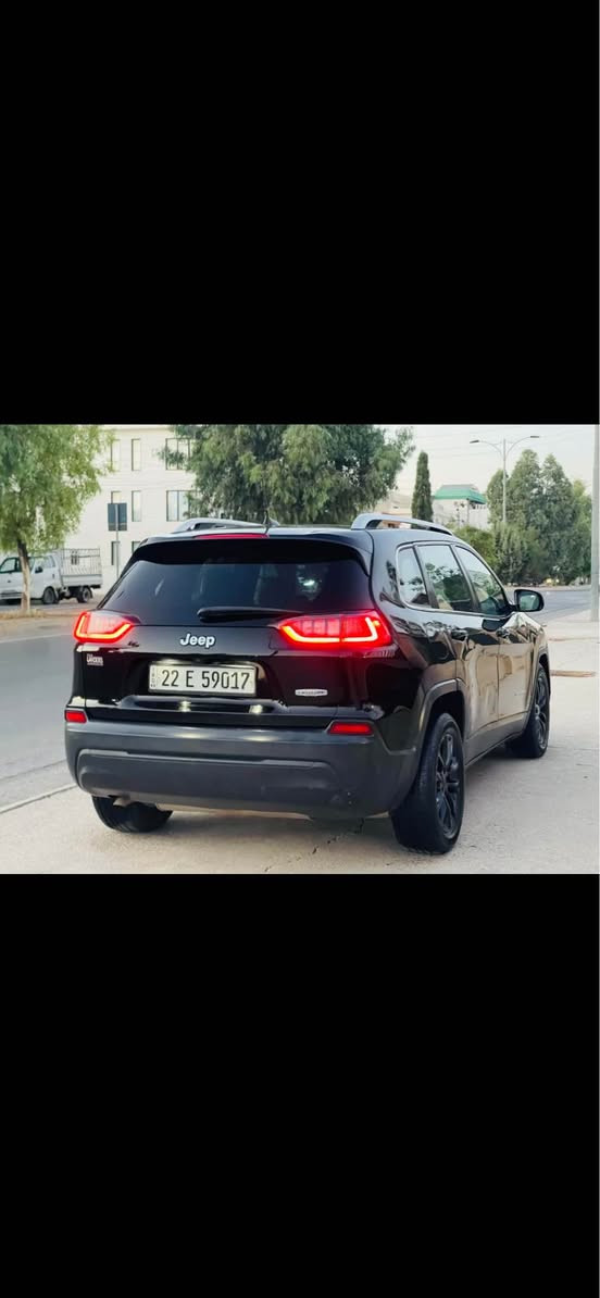 شيروكي ٢٠١٩ • جلد • شاشة