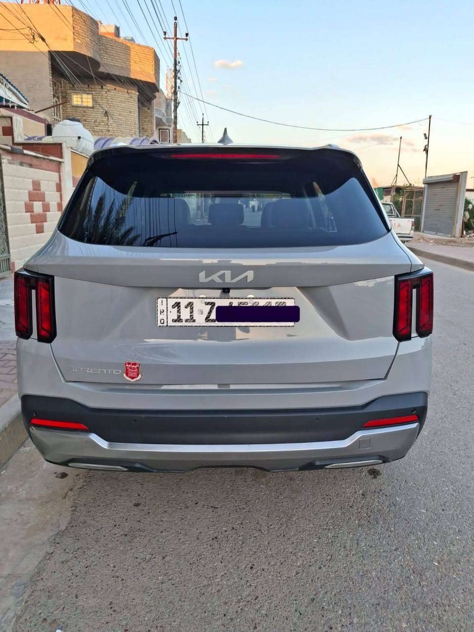 سورنتو موديل 2024 كفاله عامه من بارد وشخط وارد أمريكي 
تحويل مباشر بسمي.
مواصفات
✅حجم محرك 2500 
✅تحكم ستيرن
✅كروز سرعه (تحكم سرعه بالستيرن)
✅شاشه بلاديه لمس
✅شاشه ترحيب
✅ردار امامي خلفي
✅بصمه تشغيل +بصمه ابواب
✅كشنات كهرباء عدد 4/
✅حساسات امامي وخلفي
✅لايت اربعه عدسات بلادي
✅انظمه قيادة عدد 4. 
✅سبعه راكب
✅شحن واير ليس
✅سياره جديده بمعنى الكلمه واحله من صور
رقم الهاتف ***********
