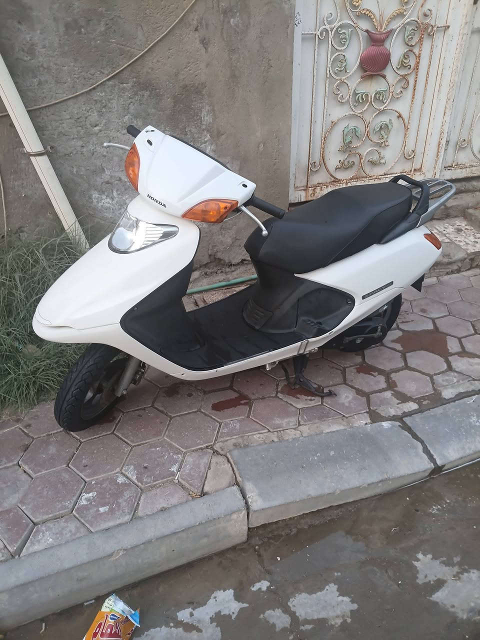 السلام عليكم
للبيع
دراجة رمبه سبيسي ياباني بلادي كهربائيات كله شغاله تايرات 
جديدة سلف هندر كله شغال مكينه مامفتوحة كفرات اصلي 
مصار 10 ايام من نزلتها من الرمبة 
للاستفسار ***********
