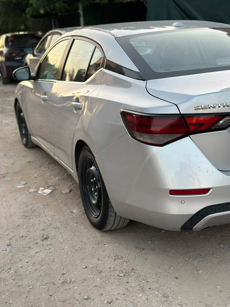 سلام عليكم مكلف بل نشر
نيسان سنترا 2021 sv 
سياره بصمه تشغيل عن بعد رادارات جانبيه رادار امامي رادار خلفي شاشه جبيره شاشه ترحيب شاشه اعطال سياره مواصفاتها معروفه ماشيه 110 الف كيلو 
رقمها اربيل بسمنا سياره مكفوله كير ومحرك ولغد وشاصي وتريد خير من الله ثلج ❄️❄️
سعر 115$ وبيها مجال قليل لشرايه مكانها بغداد الغزاليه 

***********
متواجد فقط على هاذا رقم ما اجاوب خاص بي واتساب
